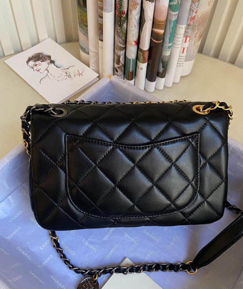 SMALL FLAP BAG