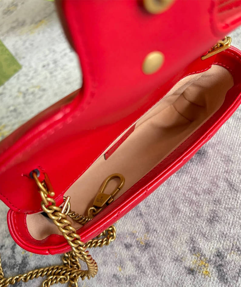 GG Marmont matelasse leather super mini bag