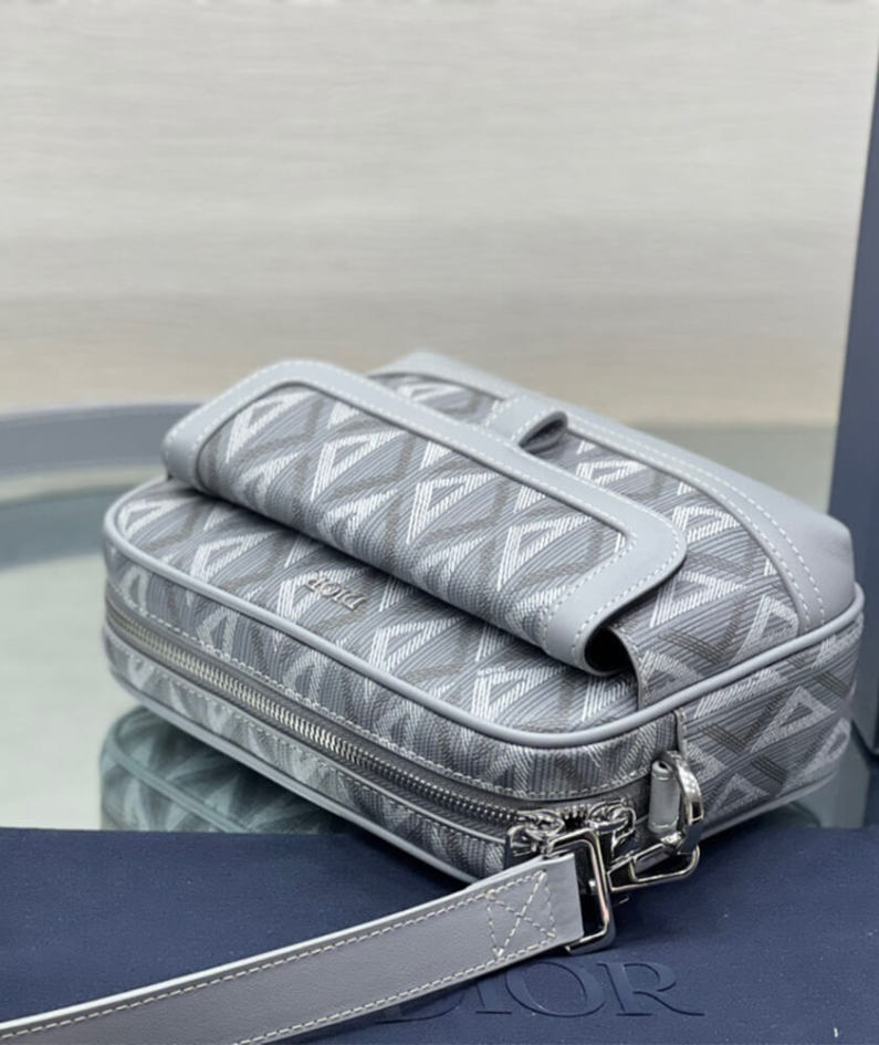 DIOR HIT THE ROAD MESSENGER POUCH