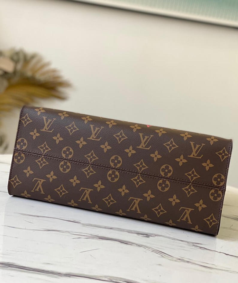 Louis Vuitton ONTHEGO MM