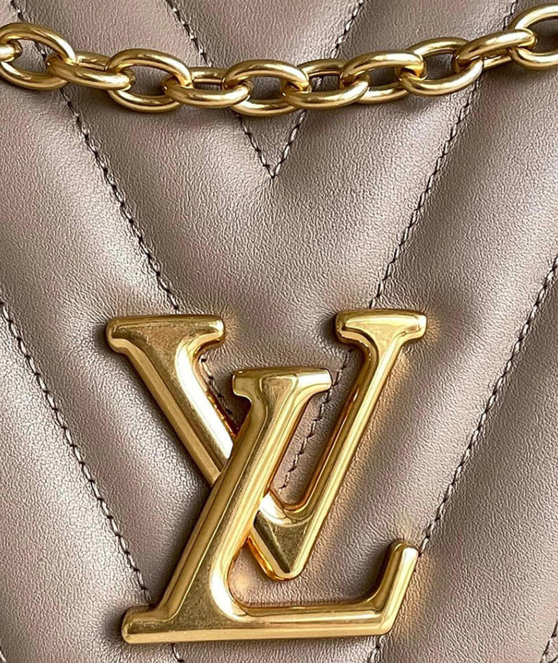 LV NEW WAVE CHAIN BAG