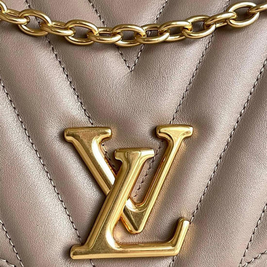 LV NEW WAVE CHAIN BAG LV NEW WAVE CHAIN BAG