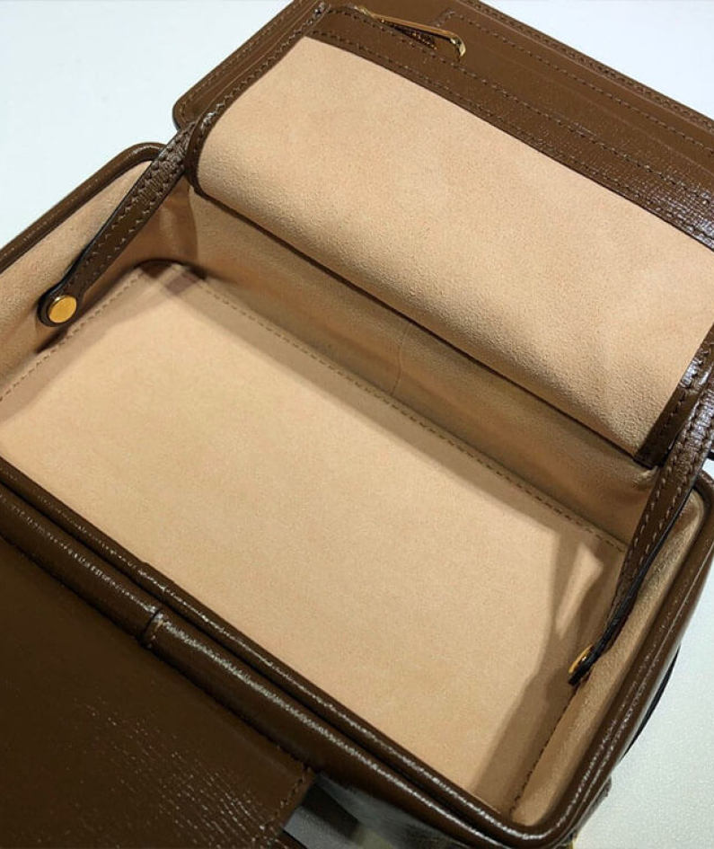Gucci GG Mini Bag With Clasp Closure