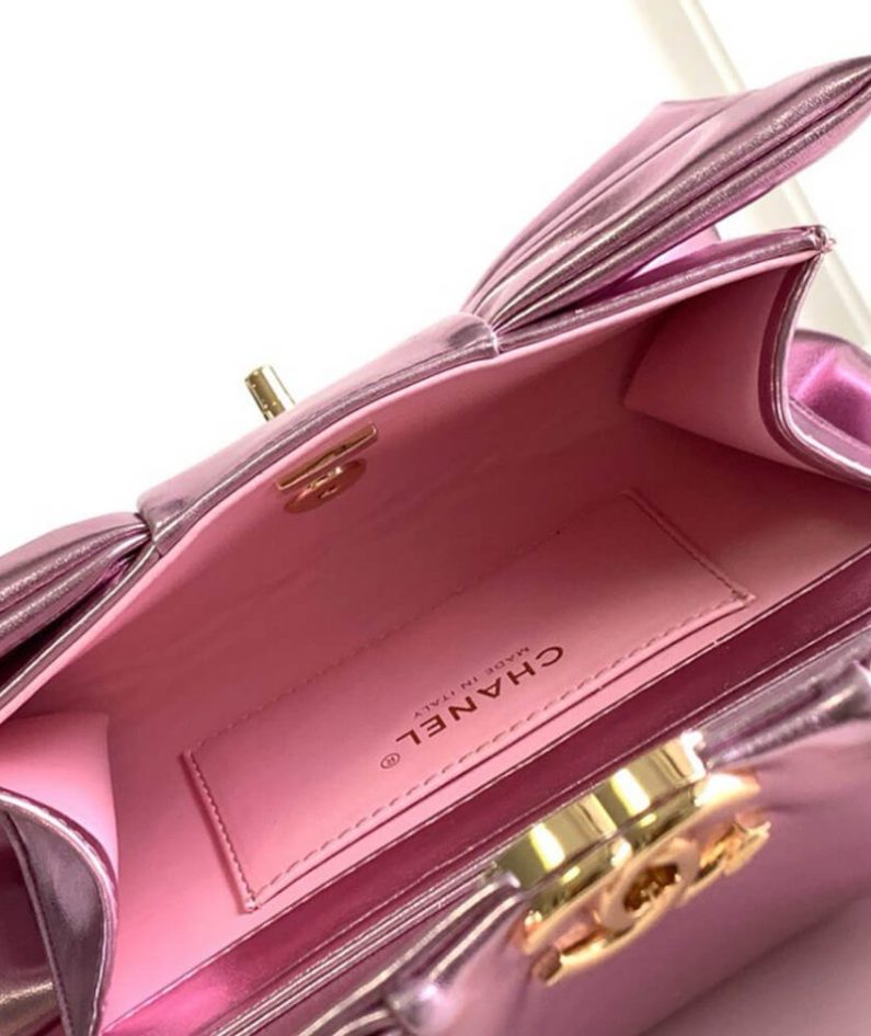 CHANEL Clutch