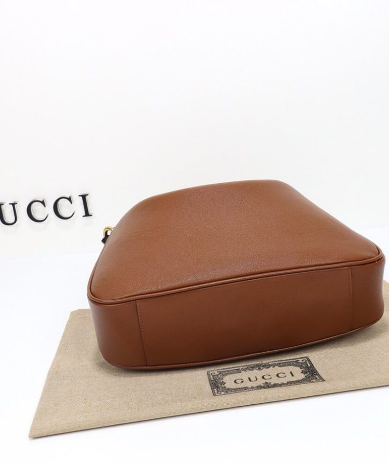 GUCCI DIANA MEDIUM SHOULDER BAG