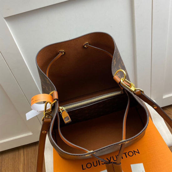 LV Neoneo MM Handbag LV Neoneo MM Handbag