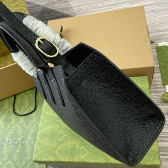 GUCCI DIANA MEDIUM SHOULDER BAG