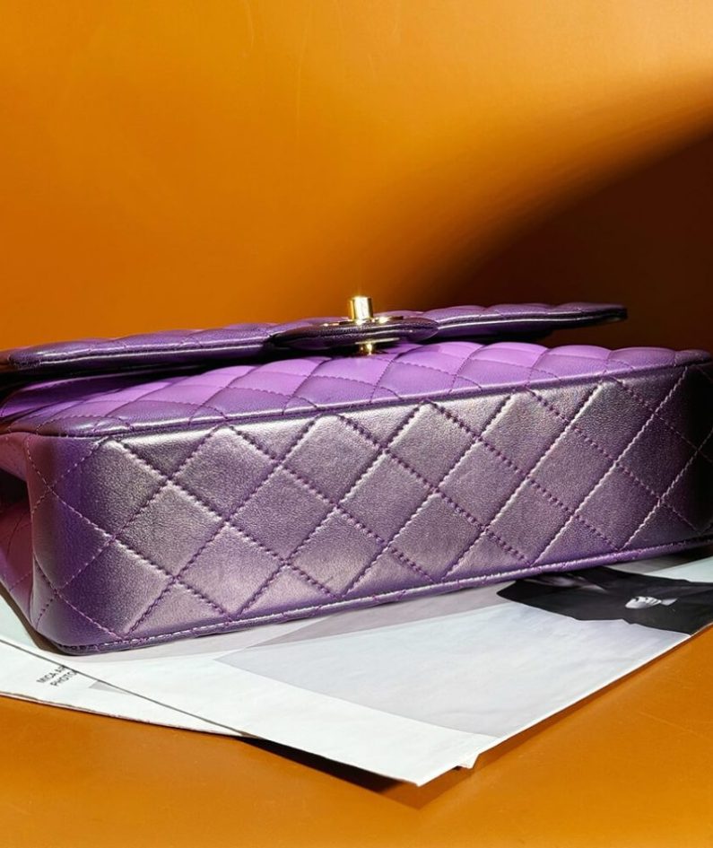 CHANEL CLASSIC 11.12 HANDBAG(high-end grade)