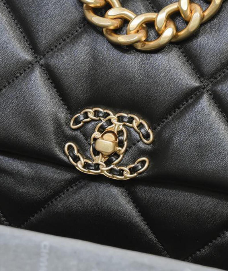 CHANEL 19 MAXI HANDBAG