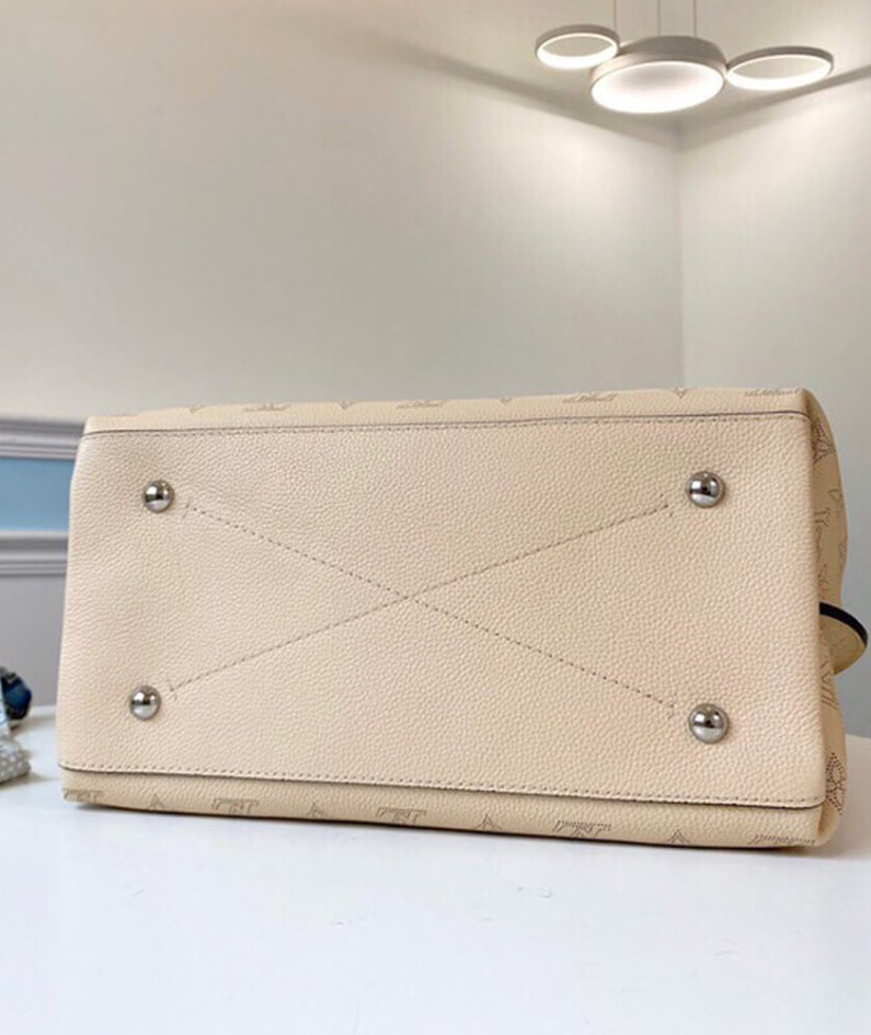 Louis Vuitton CARMEL