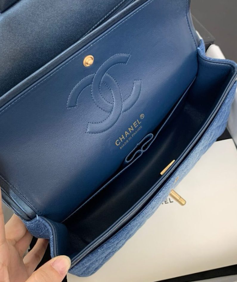 CHANEL CLASSIC 11.12 HANDBAG(high-end grade)