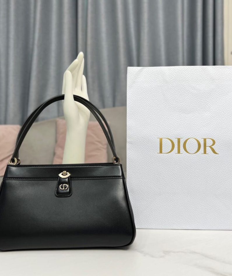 MEDIUM DIOR KEY BAG