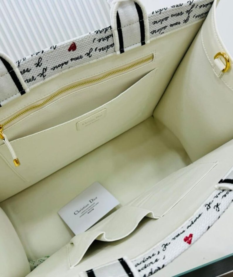 Dioramour Medium Dior Book Tote