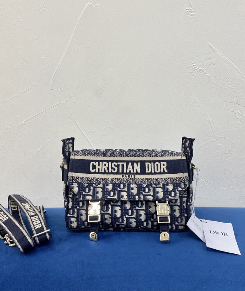 SMALL DIORCAMP BAG