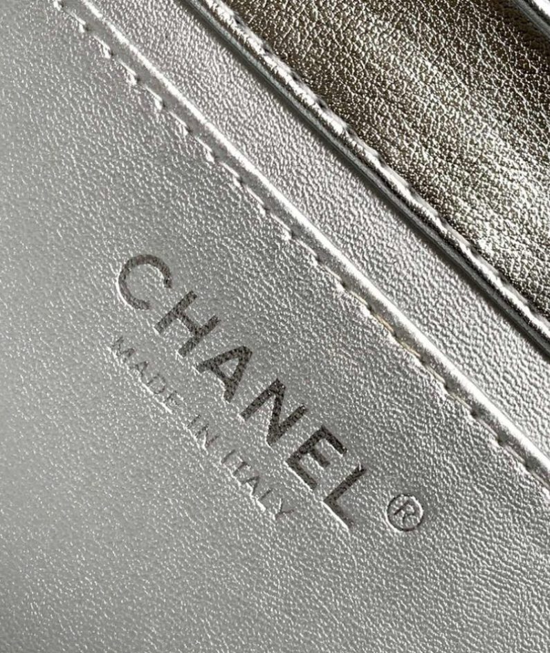 CHANEL Clutch