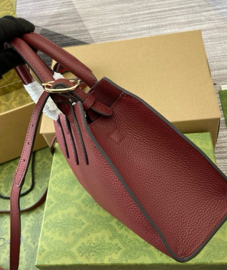 GUCCI SMALL TOTE BAG WITH HOOK CLOSURE