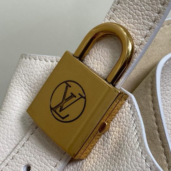 LV Low Key Hobo MM LV Low Key Hobo MM