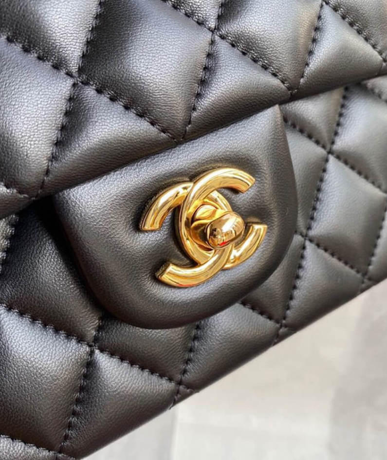 CHANEL CLASSIC HANDBAG