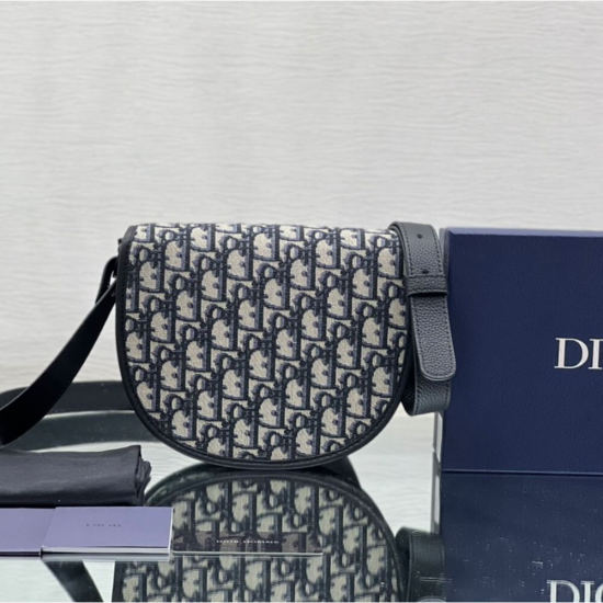 MINI GALLOP BAG WITH STRAP MINI GALLOP BAG WITH STRAP