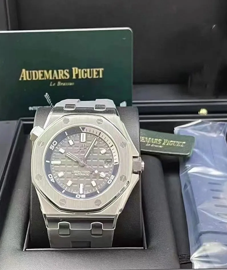 ROYAL OAK OFFSHORE DIVER Ref. 15720ST.OO.A009CA.01