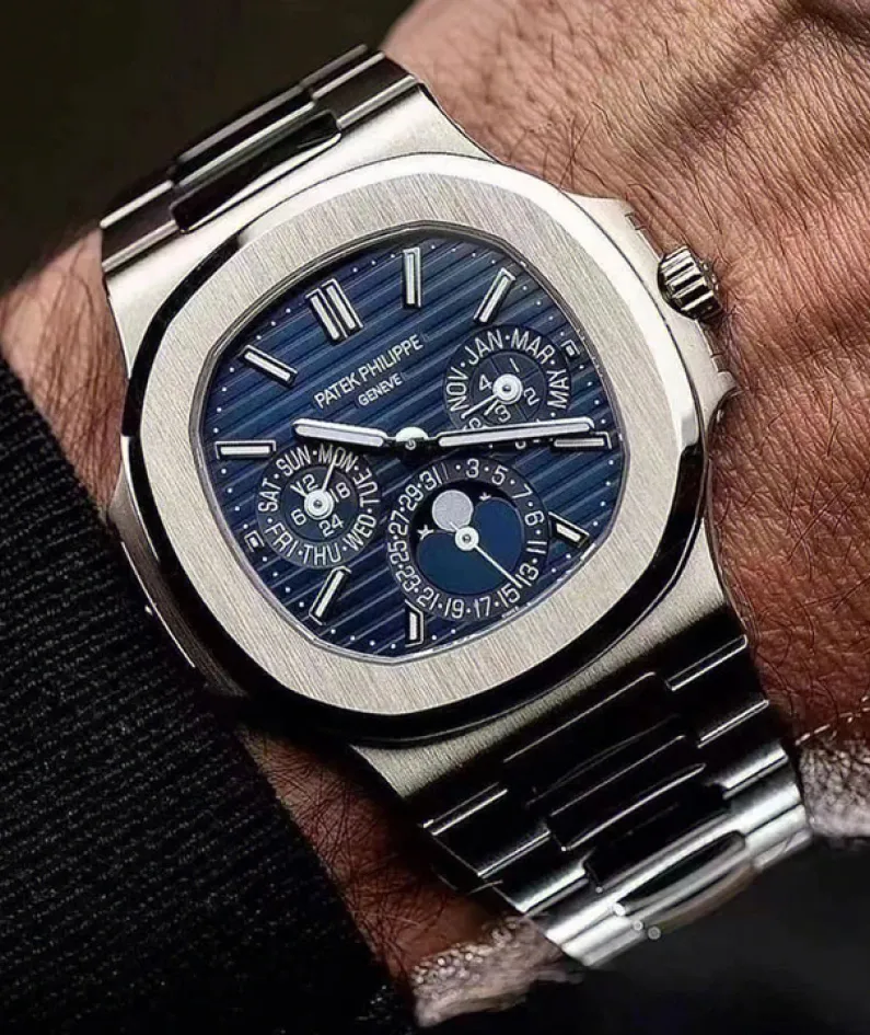 5740/1G - NAUTILUS