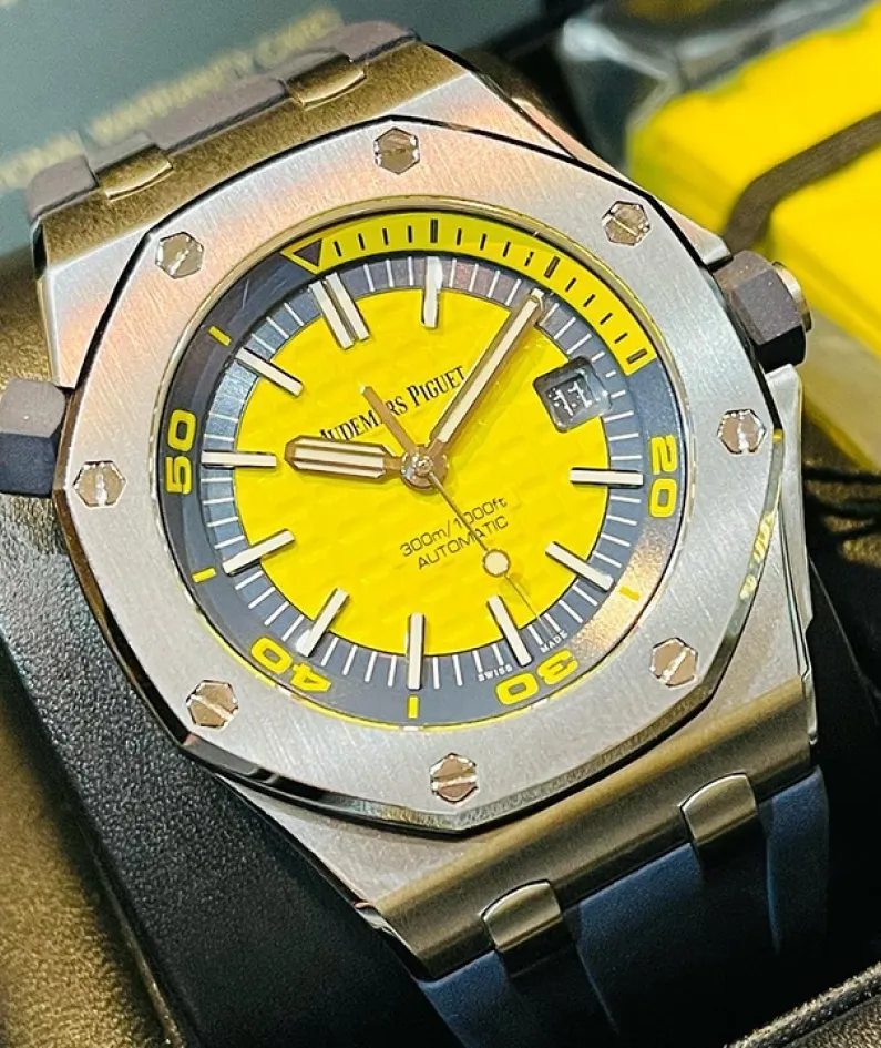 ROYAL OAK OFFSHORE DIVER Ref. 15710ST.OO.A051CA.01