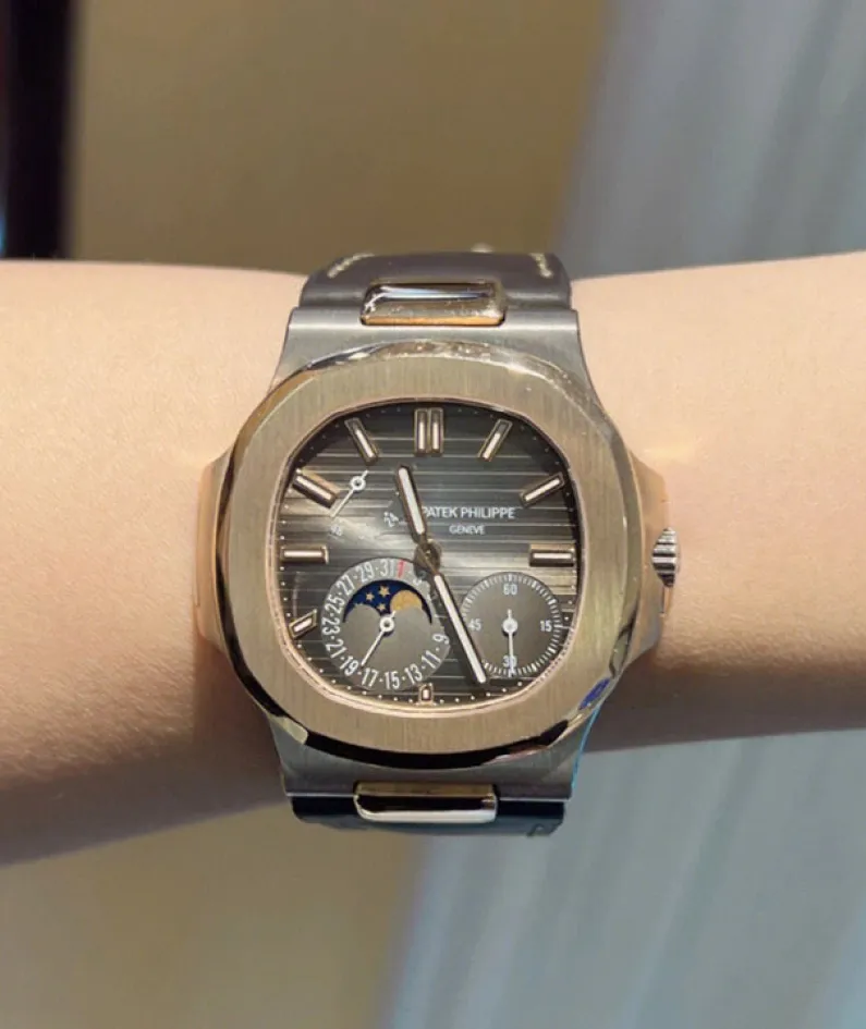 5712GR-001 Patek Philippe NAUTILUS