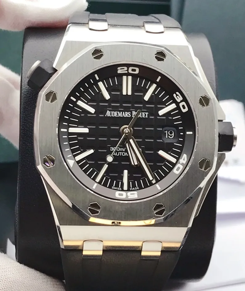 ROYAL OAK OFFSHORE DIVER Ref. 15710ST.OO.A002CA.01