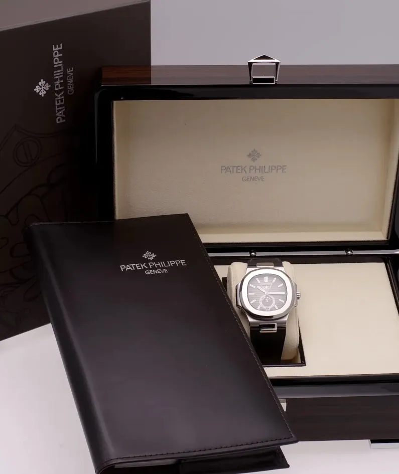 5726A - Patek Philippe NAUTILUS(AAAAA version) 5726A - Patek Philippe NAUTILUS(AAAAA version)