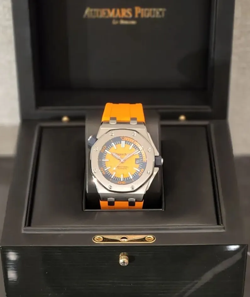 ROYAL OAK OFFSHORE DIVER Ref. 15710ST.OO.A070CA.01