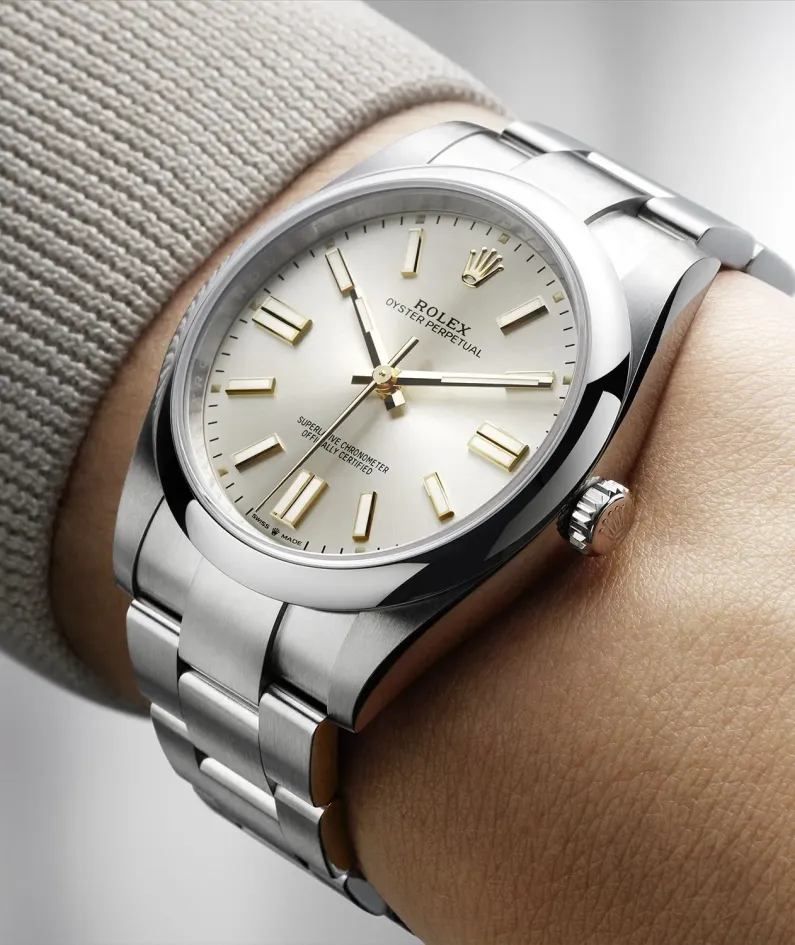 OYSTER PERPETUAL 124300 Series(Champagne gold)