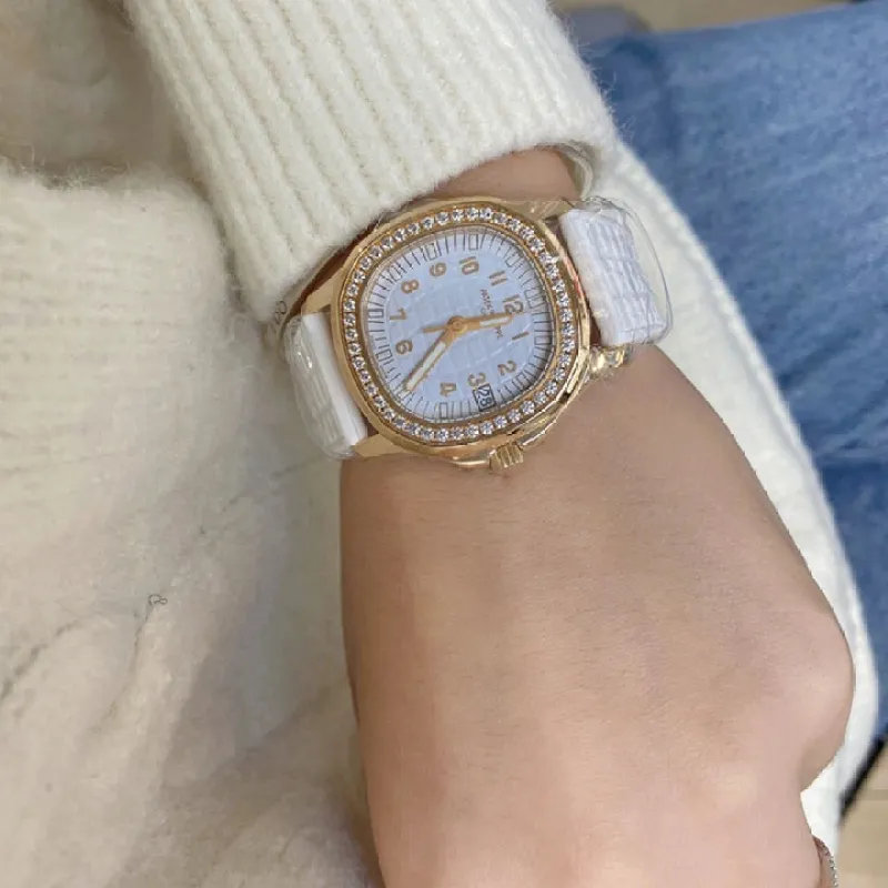 5068R-010-Patek Philippe AQUANAUT-women