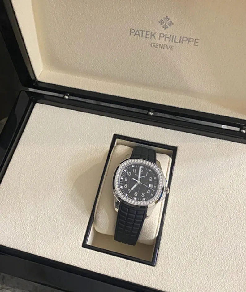 5267/200A-001-Patek Philippe AQUANAUT