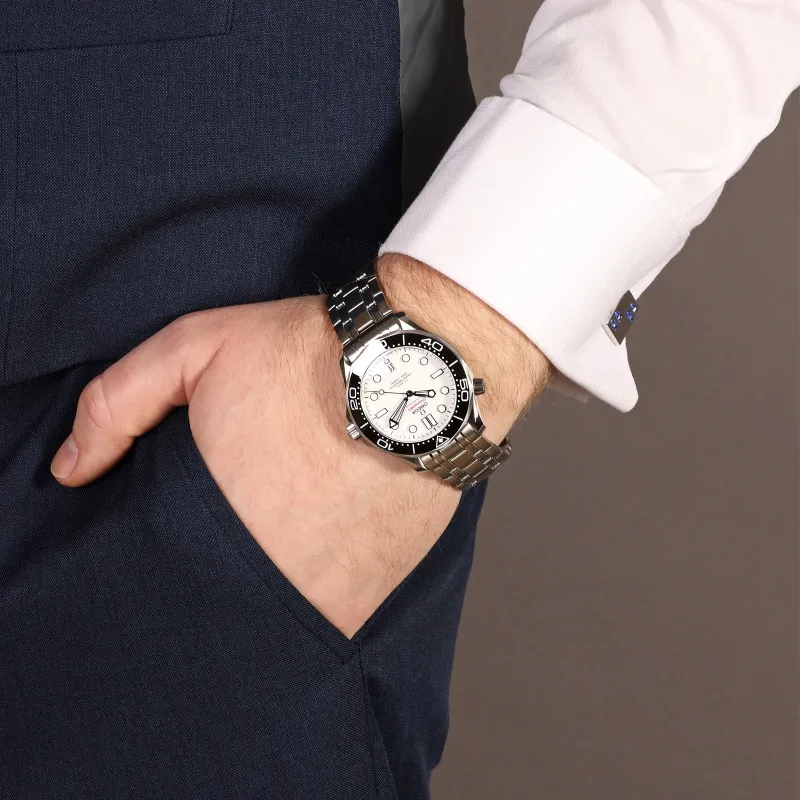 DIVER 300M CO‑AXIAL MASTER CHRONOMETER 42 MM-210.30.42.20.04.001