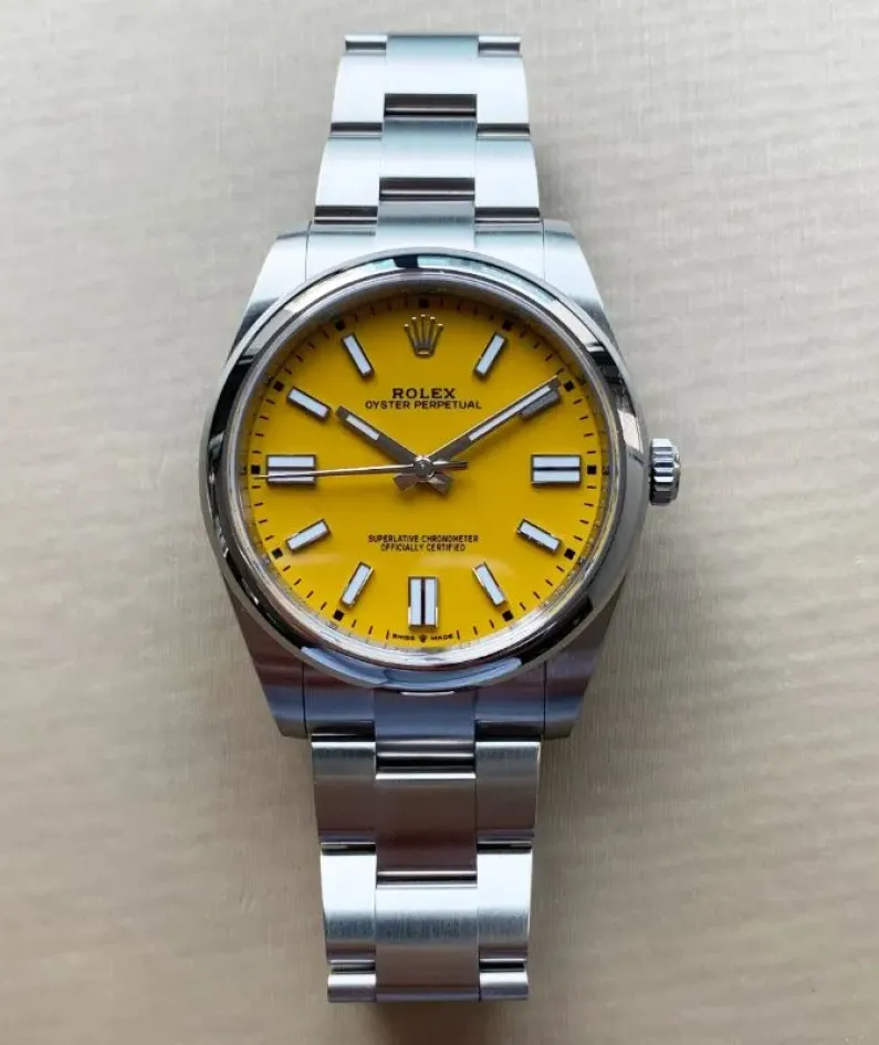OYSTER PERPETUAL 124300 Series（Yellow）