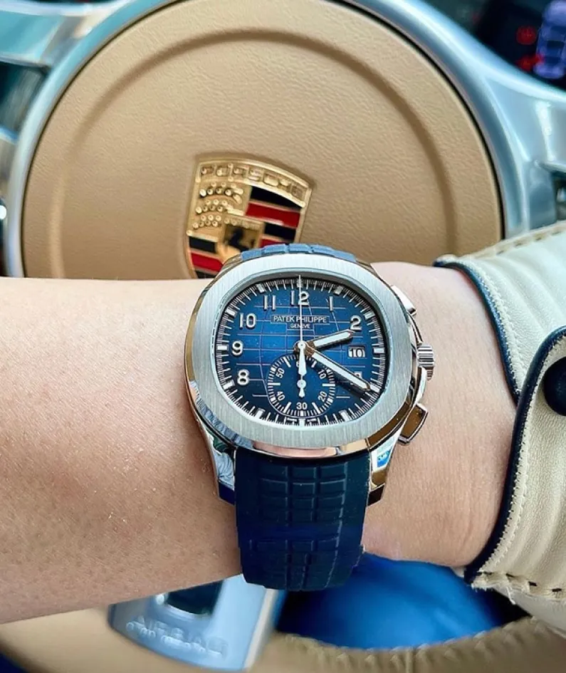 5968G-001-Patek Philippe AQUANAUT
