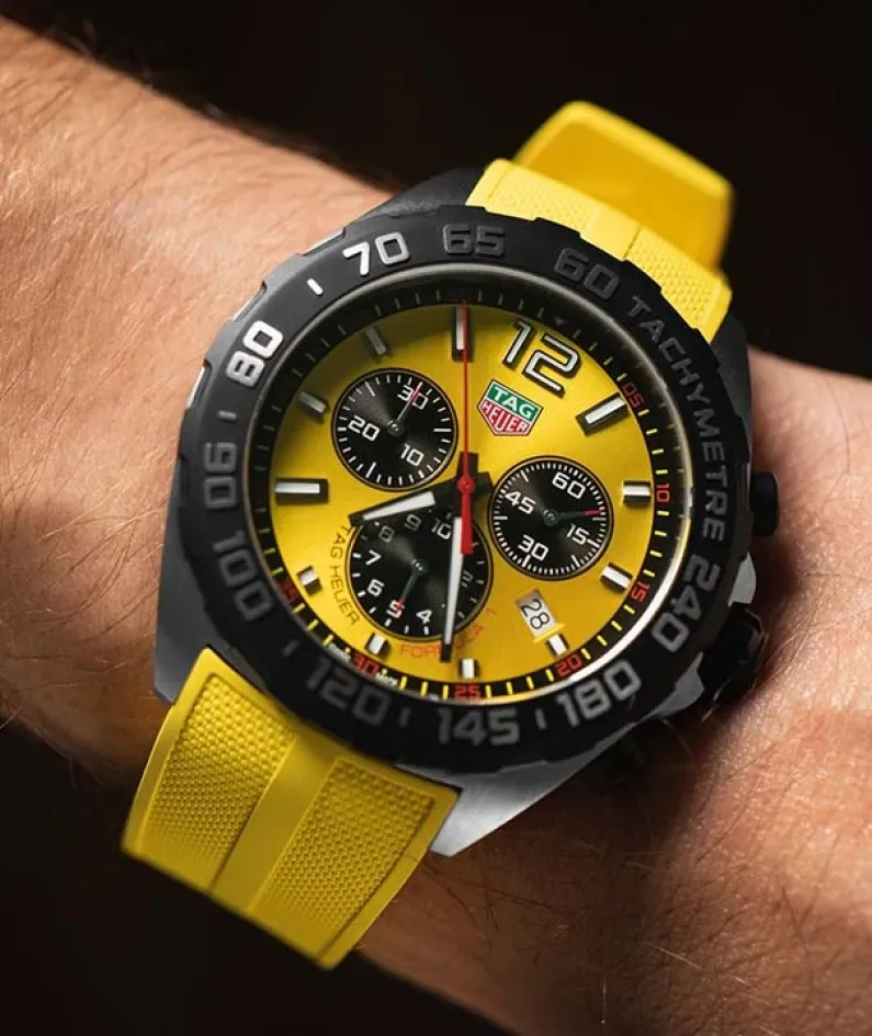 TAG HEUER FORMULA 1 Quartz Chronograph - Diameter 43 mm CAZ101AM.FT8054