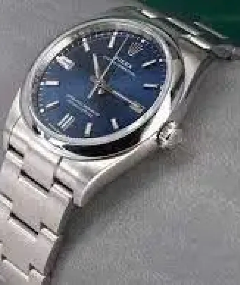 OYSTER PERPETUAL 124300 Series（Blue table）