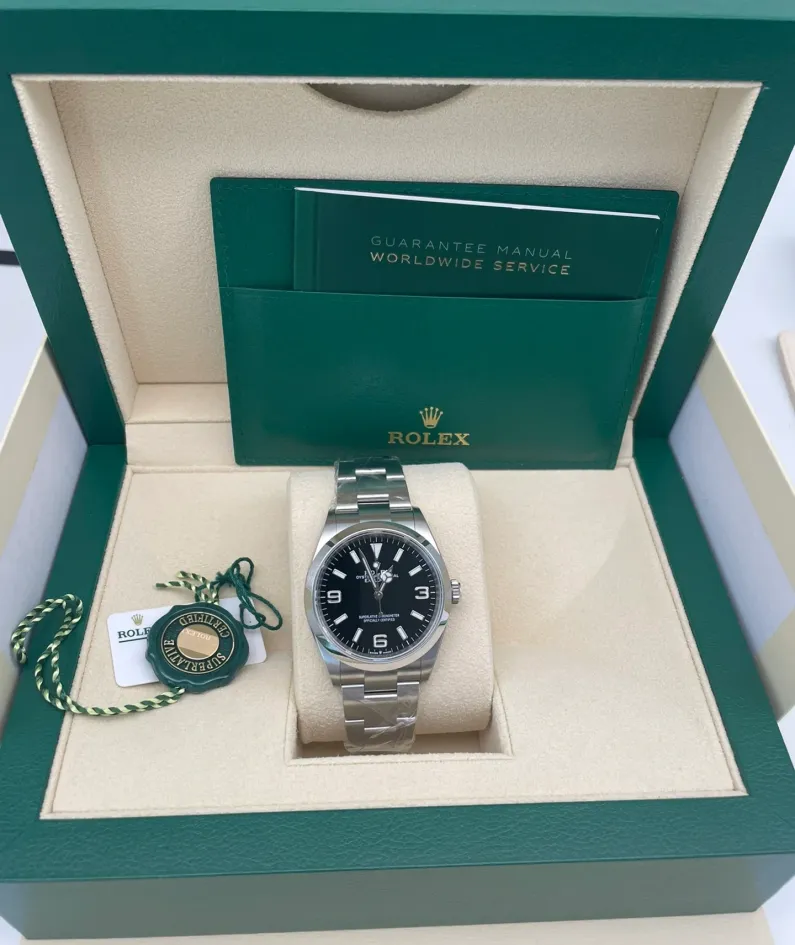 OYSTER PERPETUAL 124300 Series（Black dial）