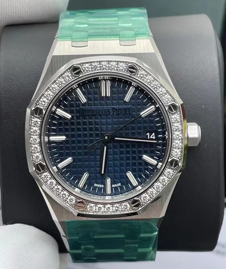 ROYAL OAK SELFWINDING  50TH ANNIVERSARY  Ref. 77451ST.ZZ.1361ST.02