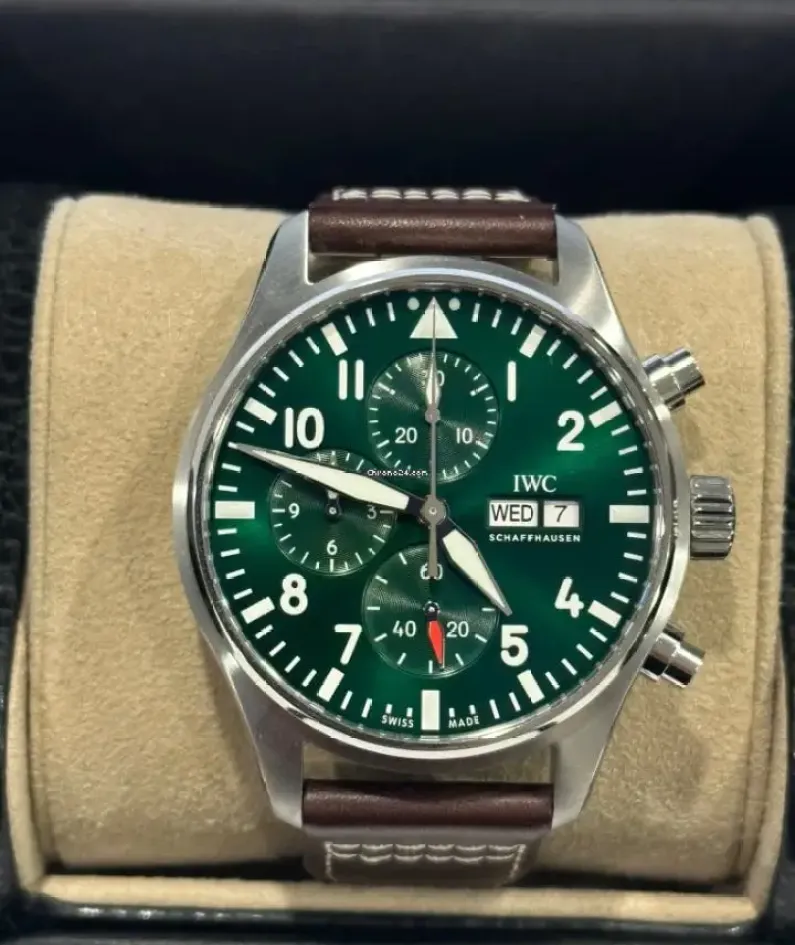 IWC pilot series IW378005 watch