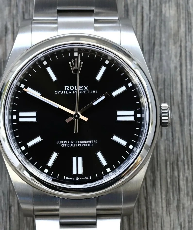 OYSTER PERPETUAL 124300 Series（Black dial）