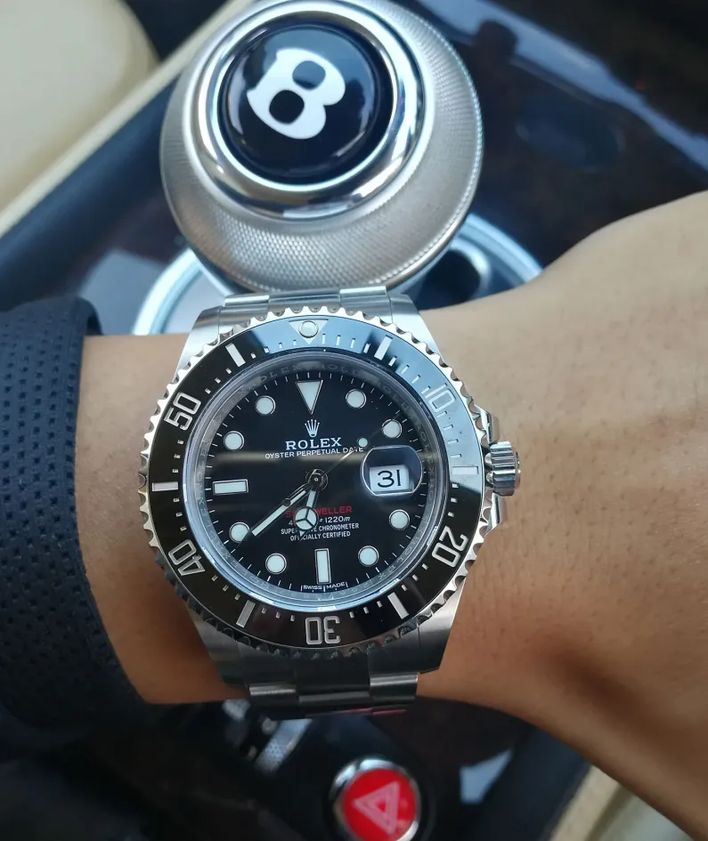 Rolex Sea Dweller Silver Black Dial 43mm m126600-0001(AAAAA version) Rolex Sea Dweller Silver Black Dial 43mm m126600-0001(AAAAA version)