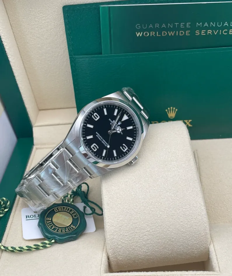 OYSTER PERPETUAL 124300 Series（Black dial）