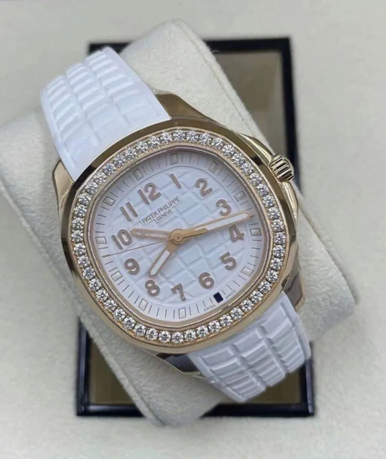 5269/200R-001-Patek Philippe AQUANAUT-women