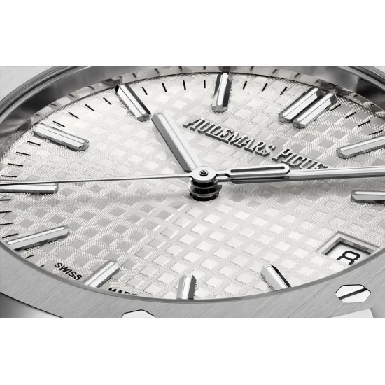 ROYAL OAK SERIES AUTOMATIC WINDING WATCH  5O ANNIVERSARY EDITION  Ref. 15550ST.OO.1356ST.01(AAAAA version)