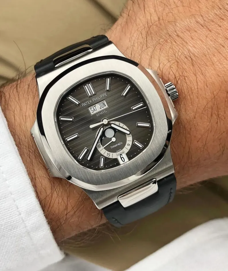 5726A - Patek Philippe NAUTILUS(AAAAA version) 5726A - Patek Philippe NAUTILUS(AAAAA version)