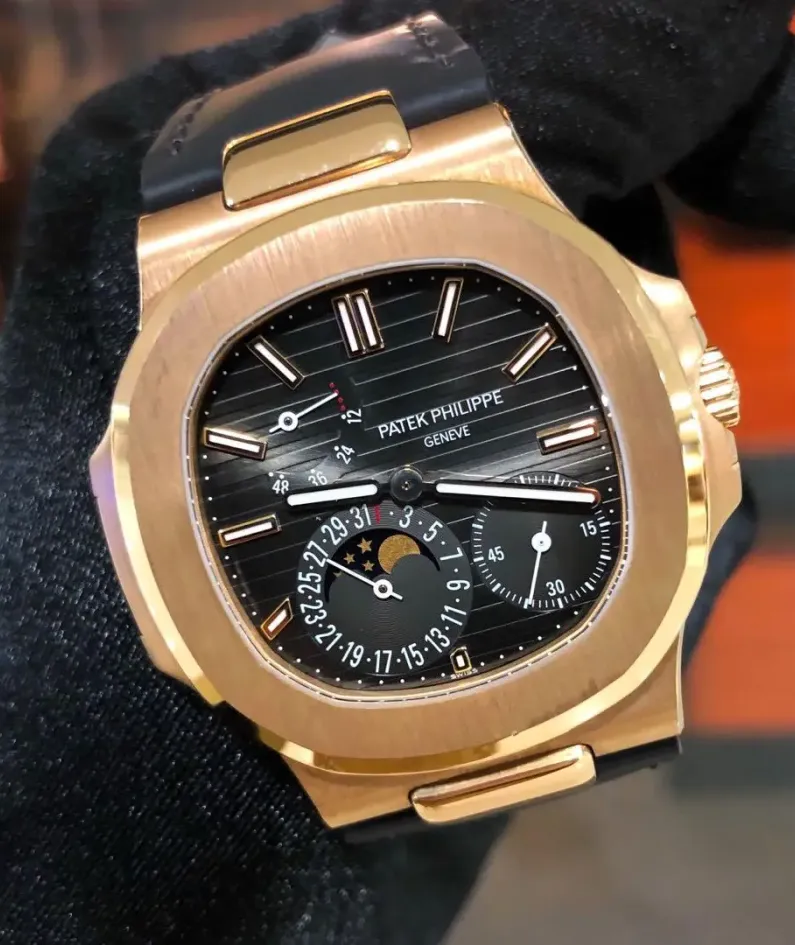 5712R - Patek Philippe NAUTILUS