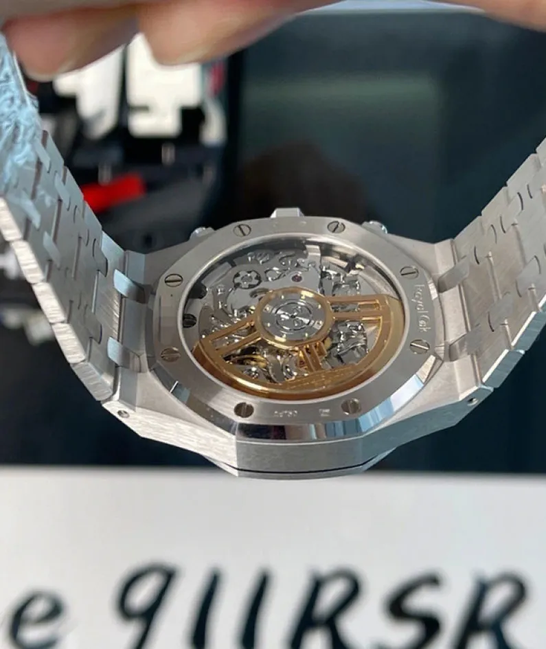 ROYAL OAK SELFWINDING CHRONOGRAPH 26240BC.GG.1324BC.01