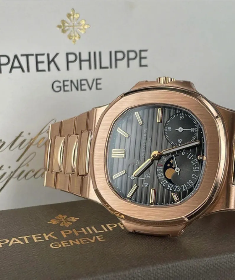 5712/1R Patek Philippe- NAUTILUS